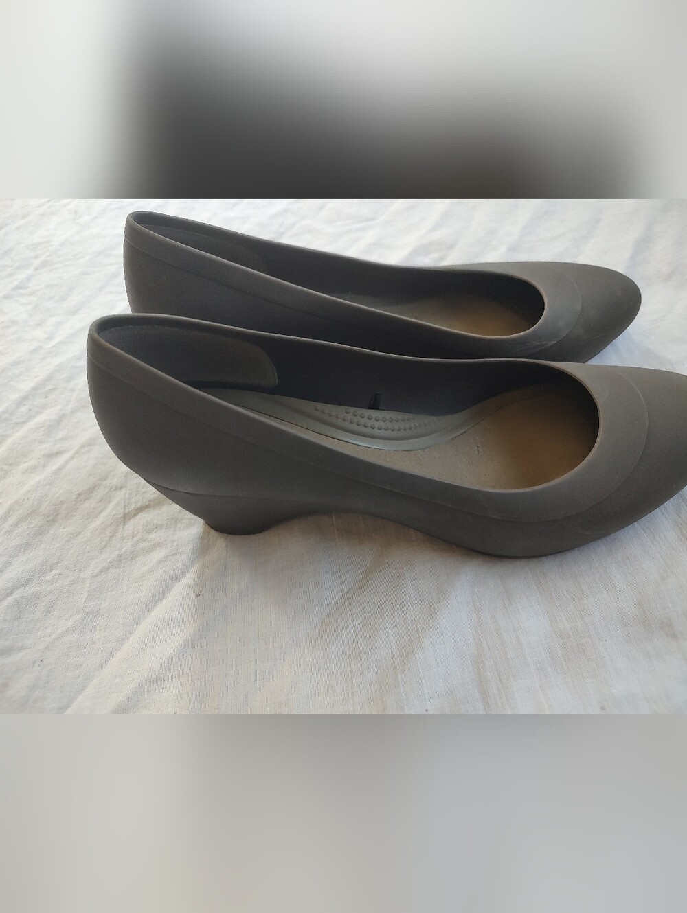CROCS Women's Low Wedge Pumps in Charcoal 9.